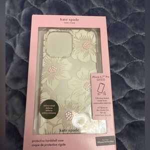 Kate Spade Protective Hardshell Case for iPhone 6.7" Pro - Floral 14 pro max